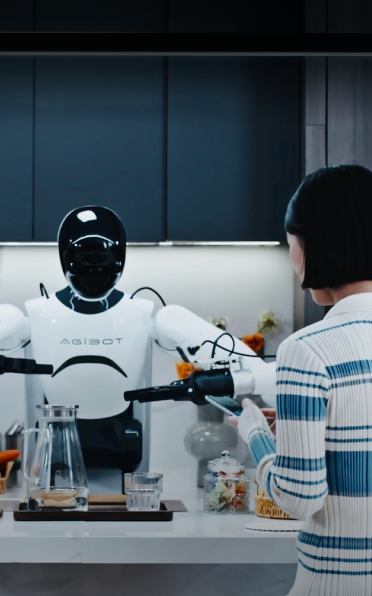 行业首款！米兰官网发布具身智能一站式开发平台Genie Studio